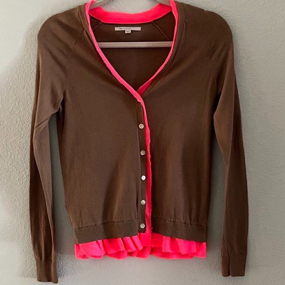 GAPโbrownย long sleeve knitted top with pink decor sizeโXS